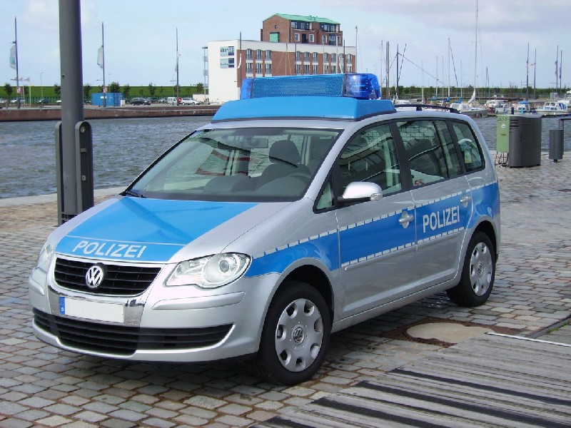 Volkswagen Touran 800x600. Wallpaper, pozad, tapeta na plochu PC